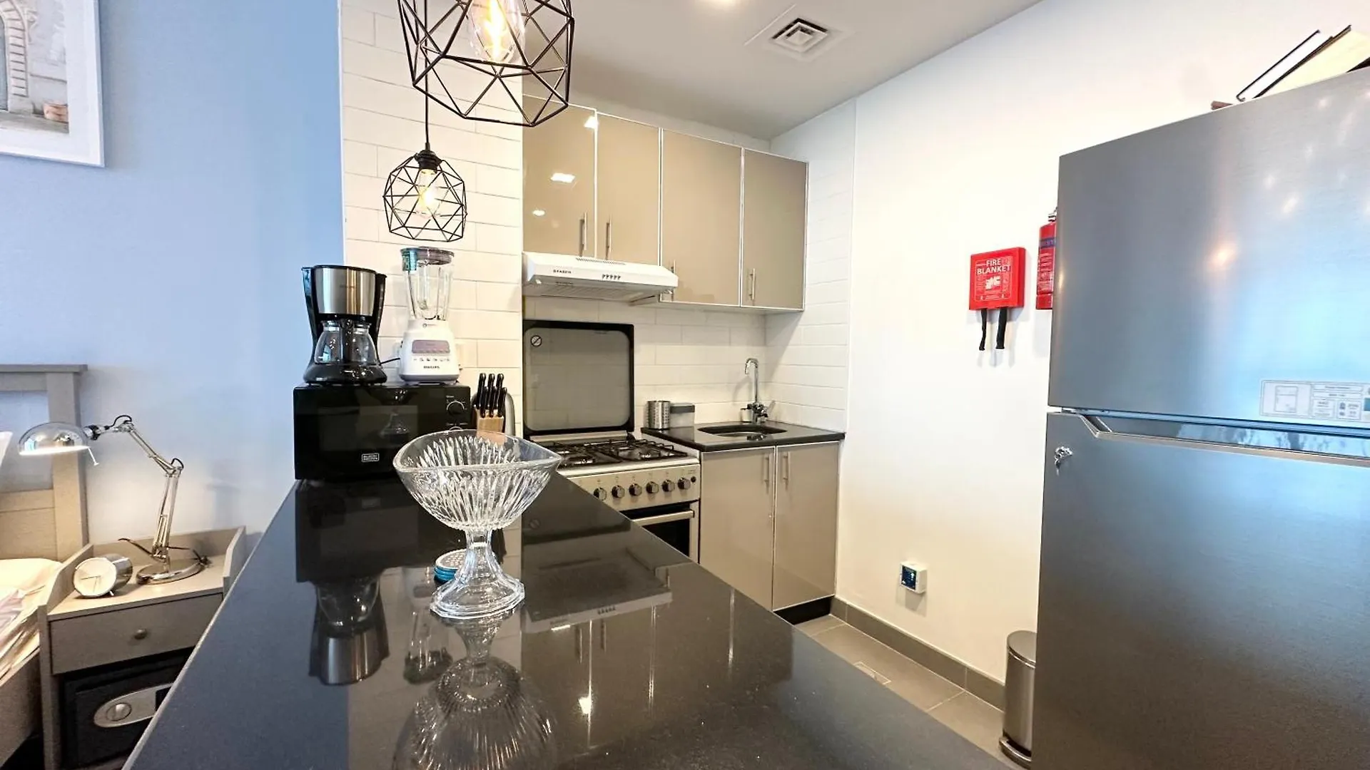 Marcopolo - Spacious Studio, Jvt, Gym & Pool Dubai Apartment
