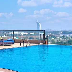 Two Seasons & Apart Otel
